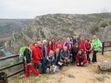 25. Veći dio ekipe na vidikovcu iznad pećine